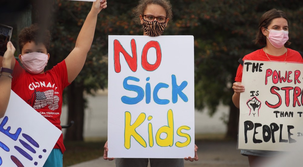 Chicago's COVID-19 fight with teachers 