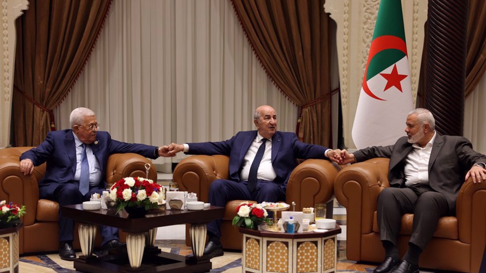 Palestinian groups Fatah, Hamas meet in Algeria to heal rift