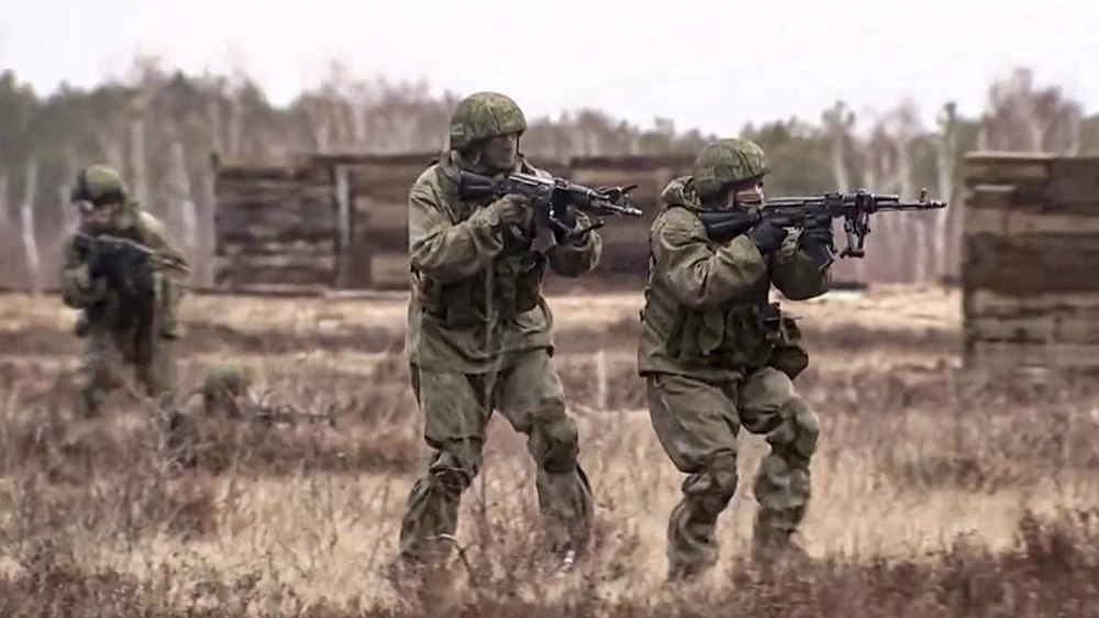 First Russian troops arrive for joint force in Belarus: Ministry 