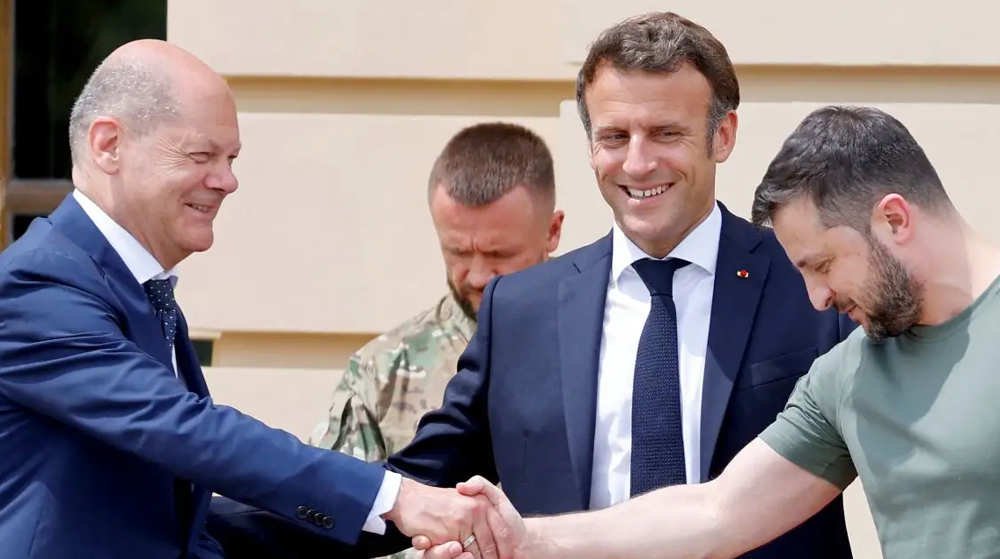 France : Tous contre la "démocrature"
