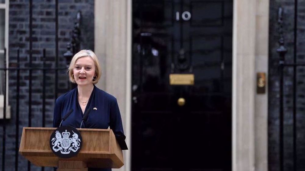 British Prime Minister Liz Truss resigns