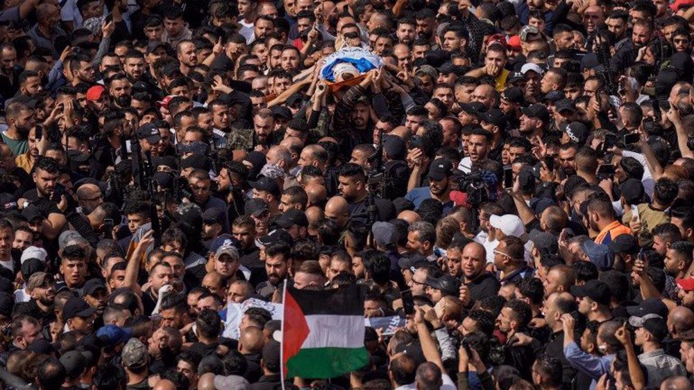 Tens of thousands mourn 6 Palestinian martyrs in Nablus 