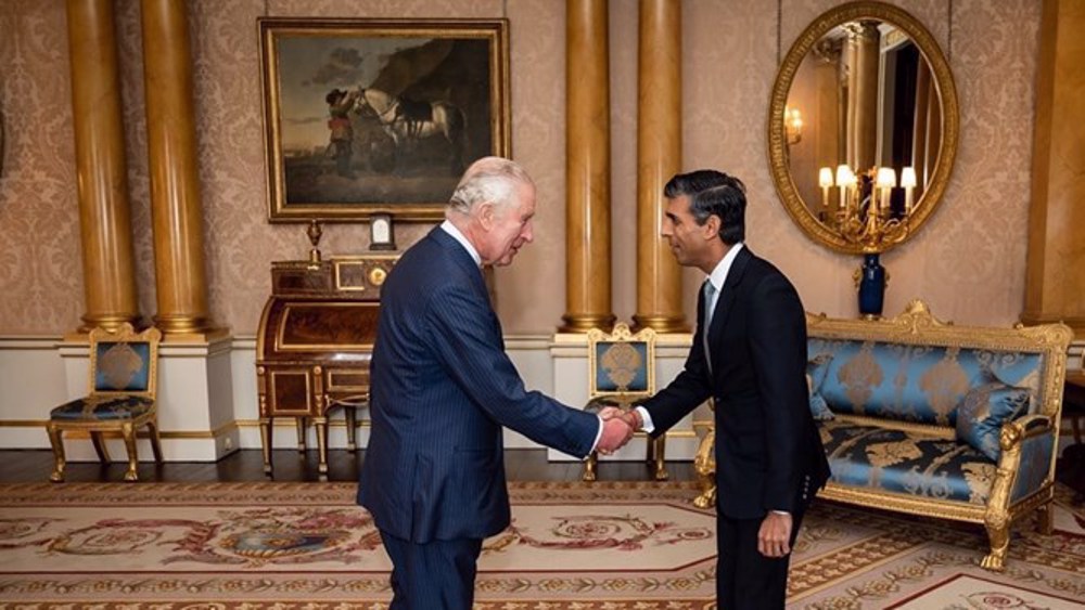 Royaume-Uni: Rishi Sunak officiellement Premier ministre
