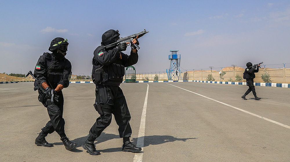 Iran's security forces foil bomb attack in Shiraz