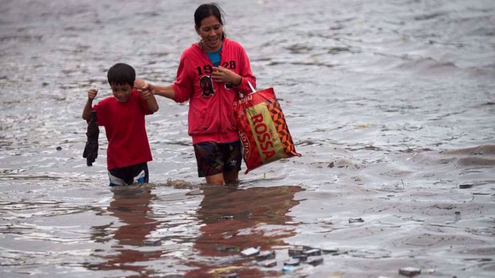 Death toll from Tropical Storm Nalgae in Philippines jumps to 98, dozens still missing
