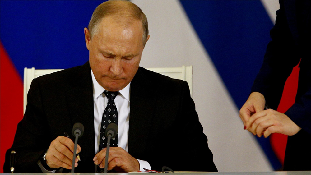 Putin signs decree ordering his govt. to make Zaporizhzhia plant 'federal property'