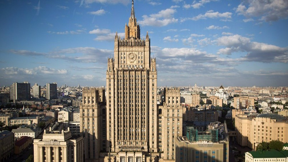Russia imposes entry ban on 100 Canadians in tit-for-tat move