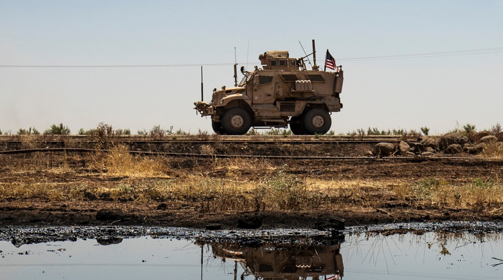 US military, SDF militants smuggle Syrian crude oil to bases in Iraq 
