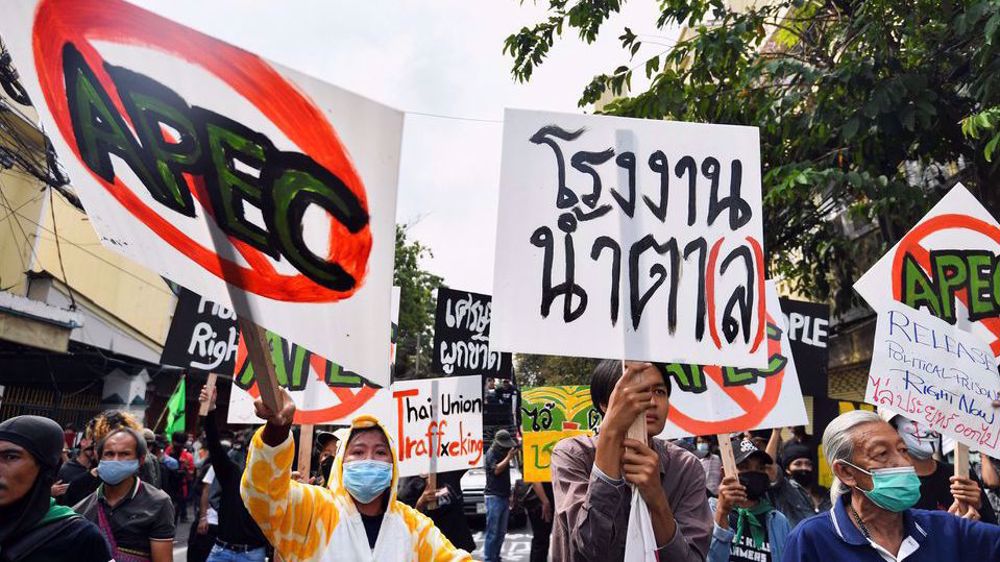 Thai police fire rubber bullets at protesters as leaders gather for APEC summit