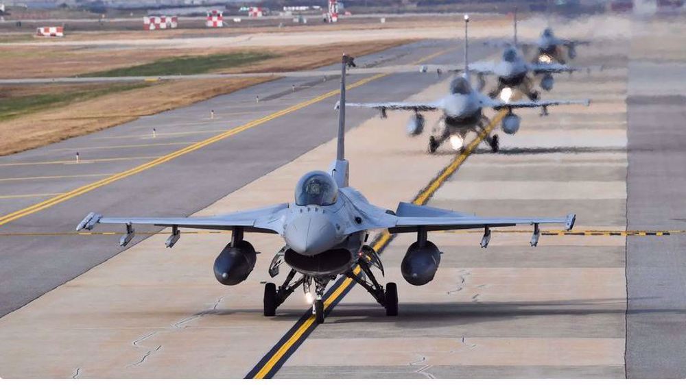 South Korea scrambles jets as China, Russia warplanes enter air defense zone