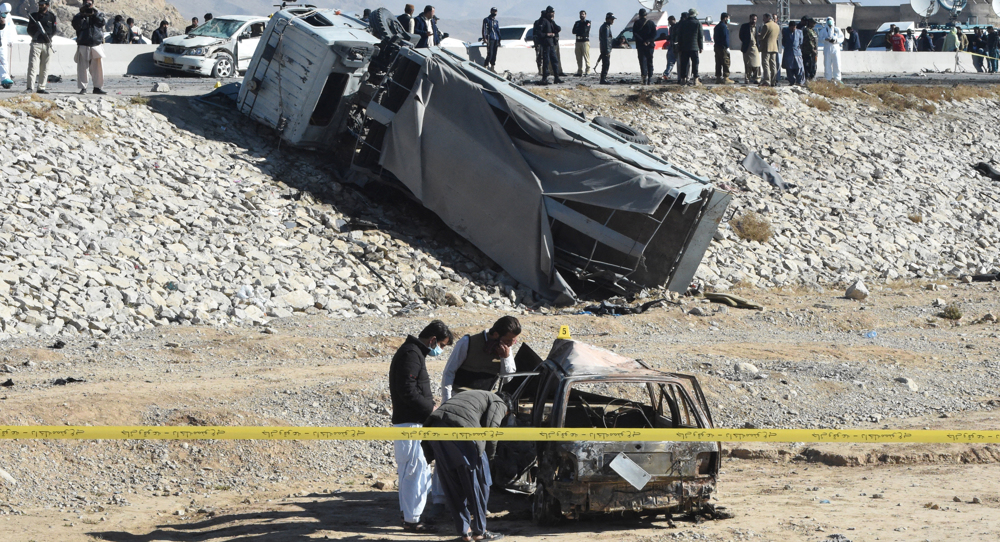 Two killed, scores injured in SW Pakistan bomb attack