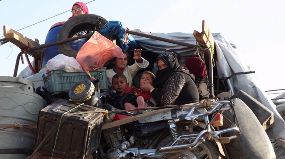 Second batch of Syrian refugees leaves Lebanon, heads back home