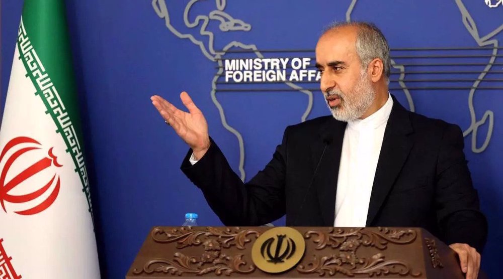Entre l'Amérique et l'Iran, lequel est-il isolé?