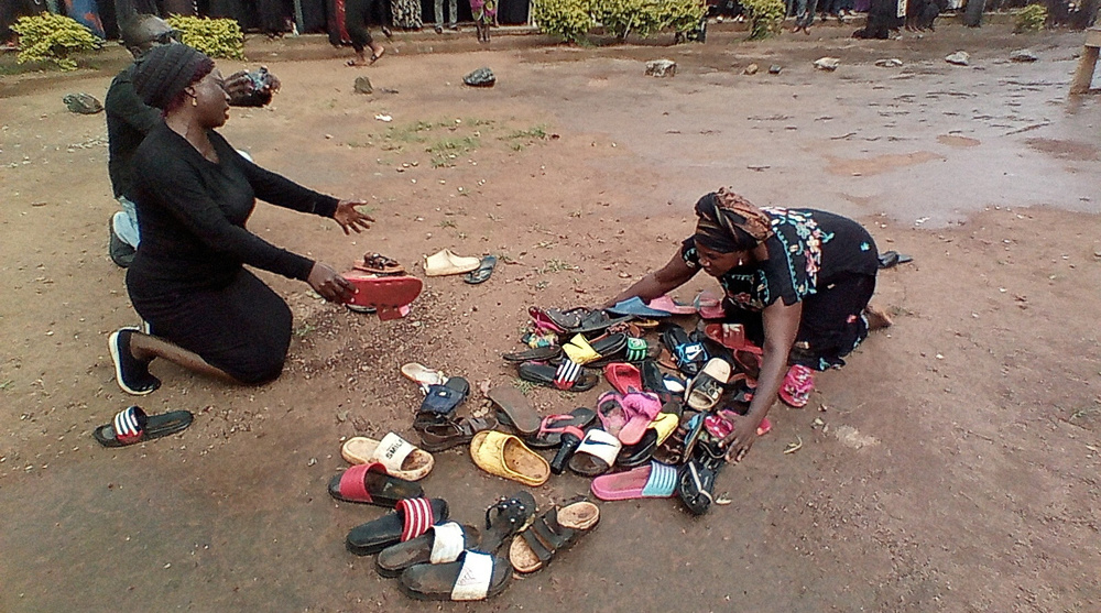 Gunmen kill at least 11, kidnap 80 in Nigeria 