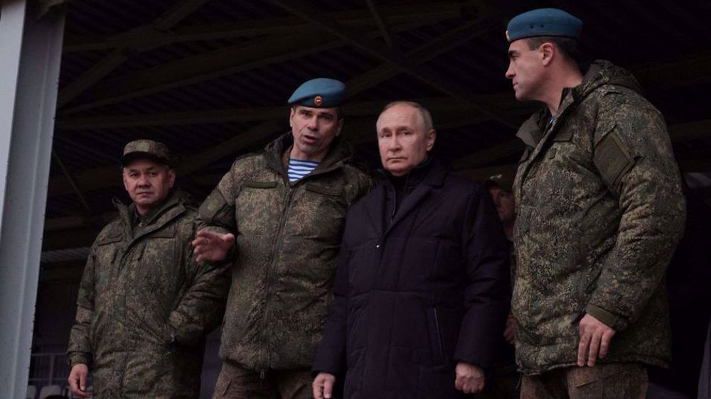Putin tells Russian defense industry to ramp up weapons production