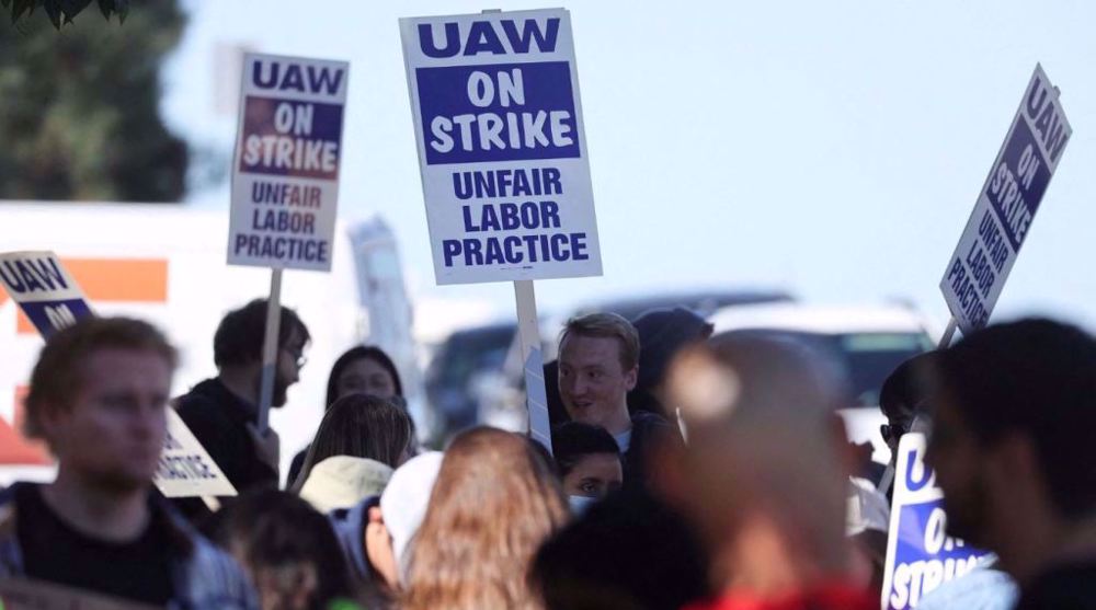 University of California academic workers end weeks-long strike