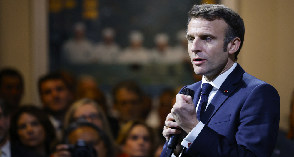 Macron calls on West to consider security guarantees for Russia