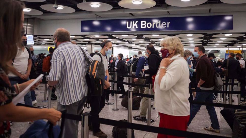 1000s of UK Border Force workers announce Christmas period strike