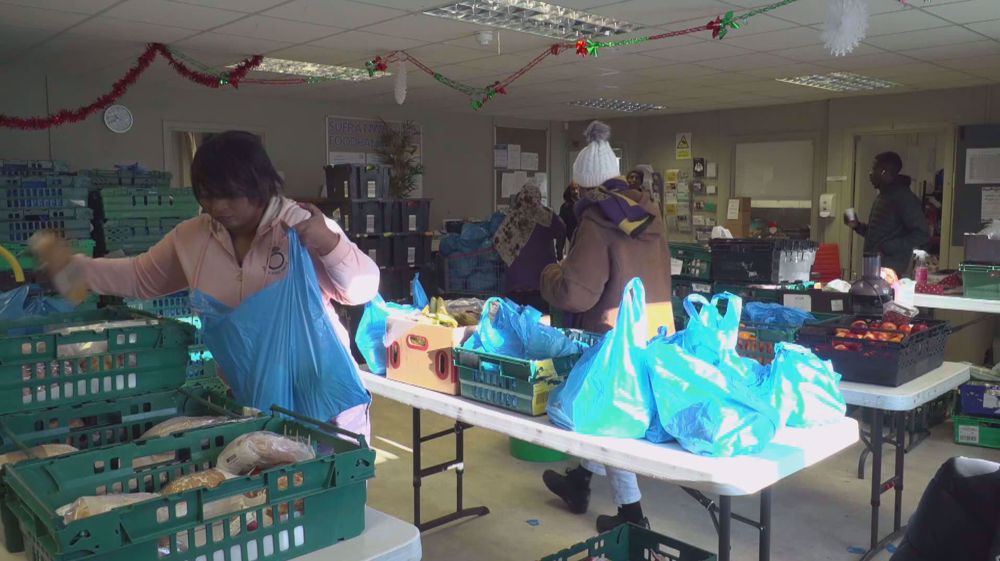 More Britons seek food aid as cost of living crisis deepens 