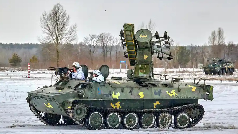Kremlin: West’s warnings of imminent Russian invasion reach absurd levels