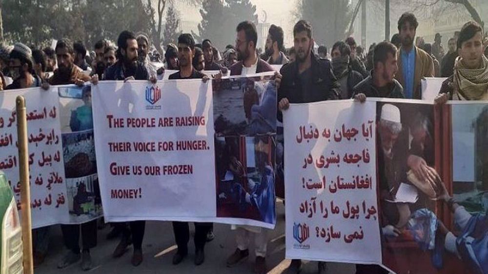  Afghanistan: " A bas Amérique, la Voleuse" 