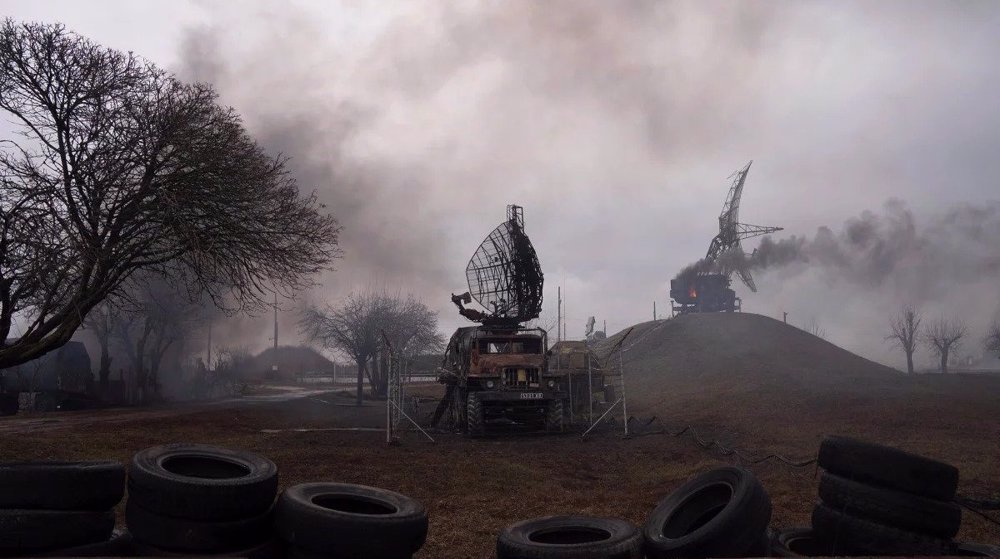 Ukraine rues being 'left alone' by West, offers neutrality; Russia urges surrender 