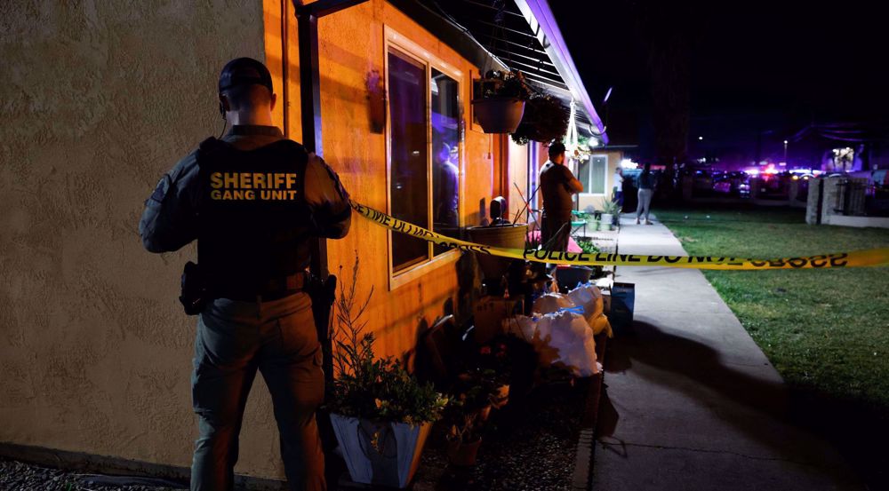 In US church, man fatally shoots his 3 children, one other, before killing self