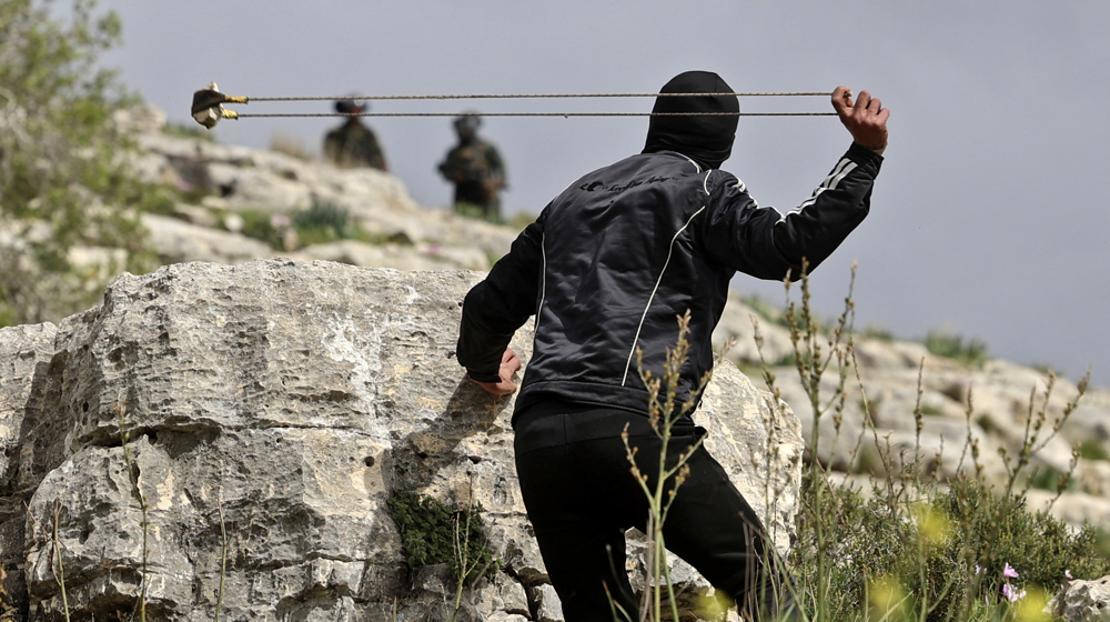 Israeli forces attack Palestinian protesters in West Bank