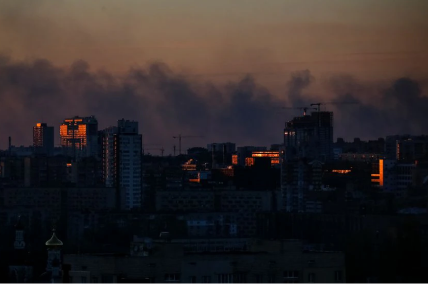 Day 17: Sirens sound as Russian troops regroup for possible Kiev assault 