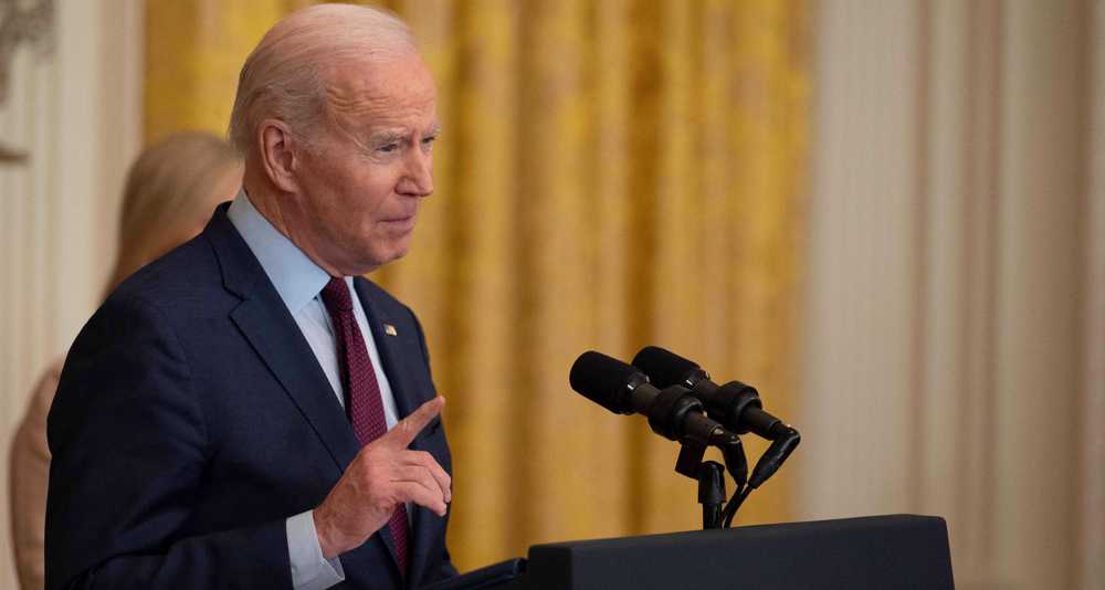 Biden to announce $800m in military assistance for Ukraine, official says