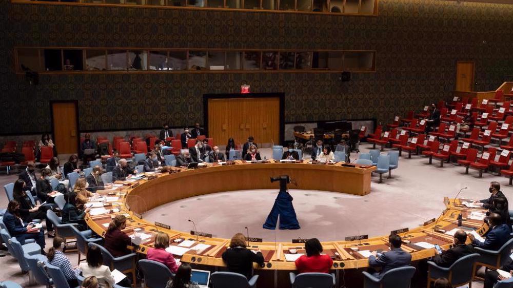 Afghanistan on brink of 'irreversible' economic collapse: UN envoy
