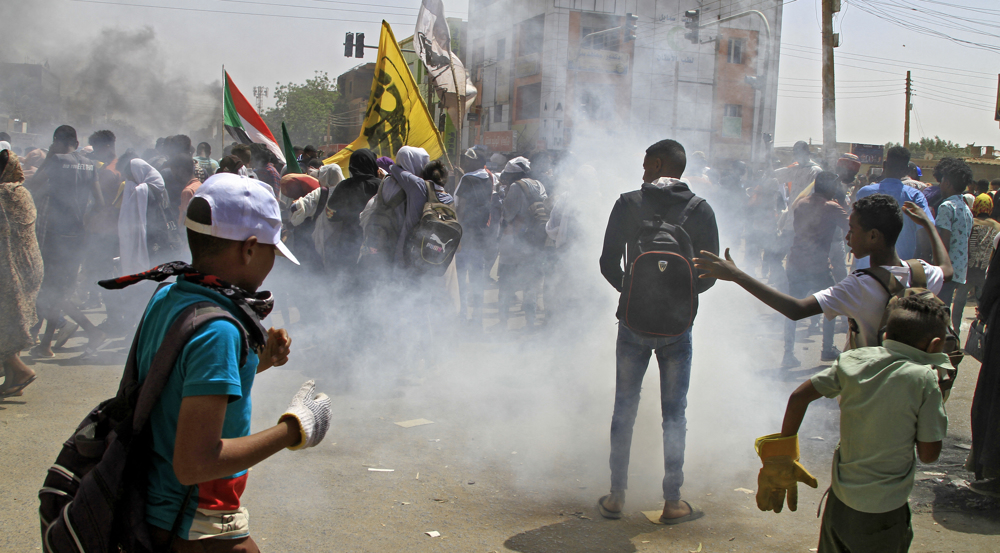 Teenager killed as Sudanese forces open fire on anti-coup protesters