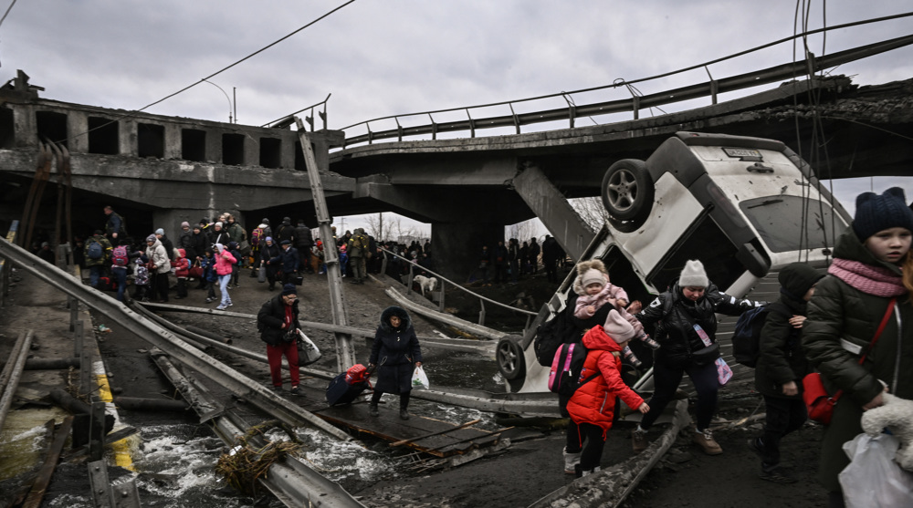 Russia resumes 'offensive' after ceasefire as Putin warns against no-fly zone