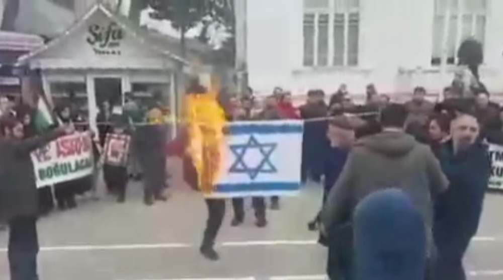 Turkish protesters burn Israeli flag ahead of Israeli president’s visit