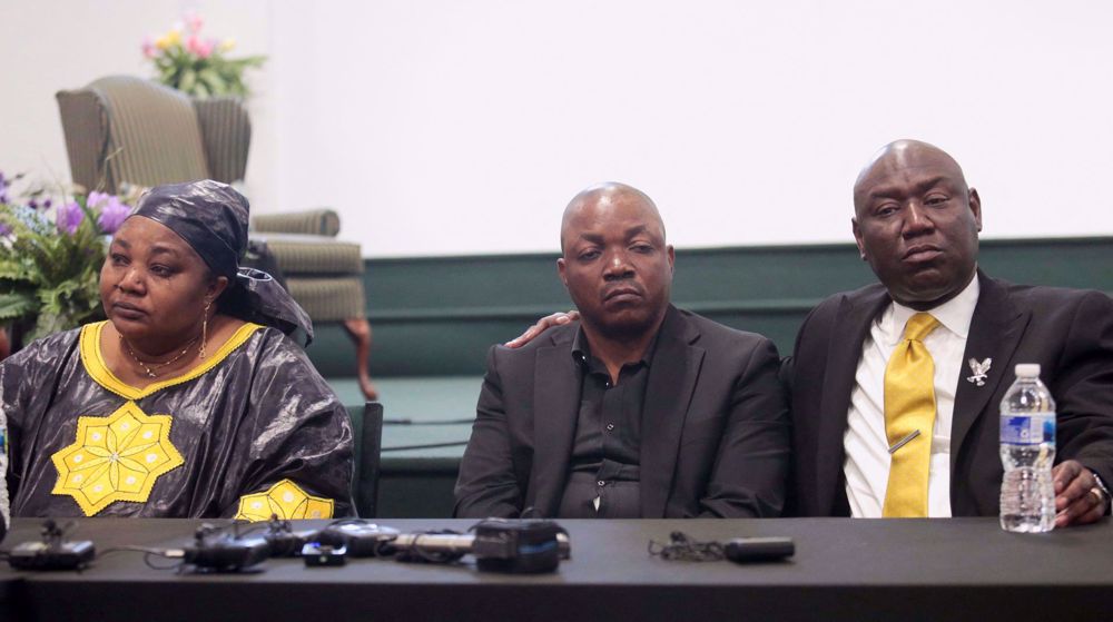 Family of Black man killed by Michigan police demands criminal charges