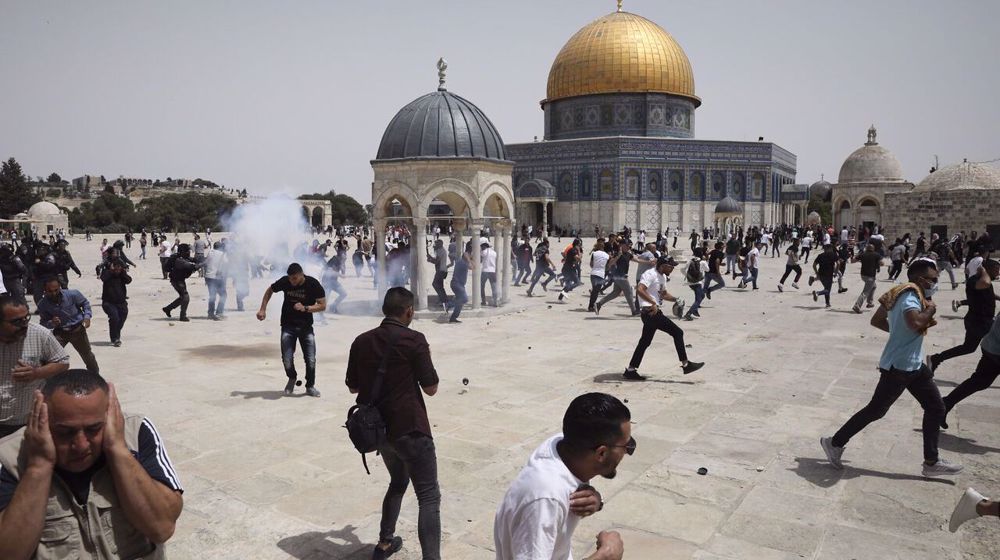 Al-Aqsa: "À Bas les Sionistes!"