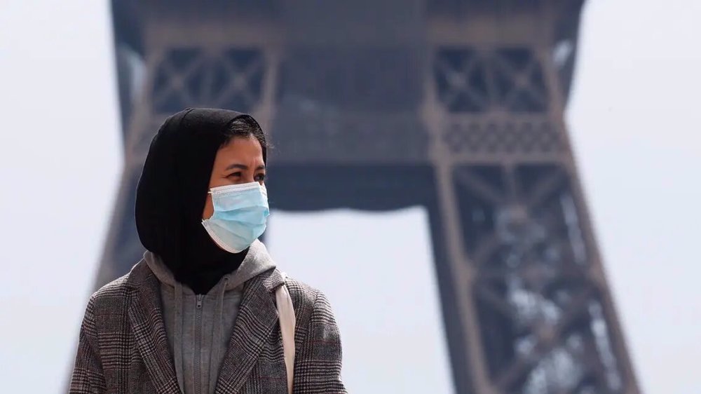 France’s Muslims face ‘lesser-evil’ choice between Macron, Le Pen: Report