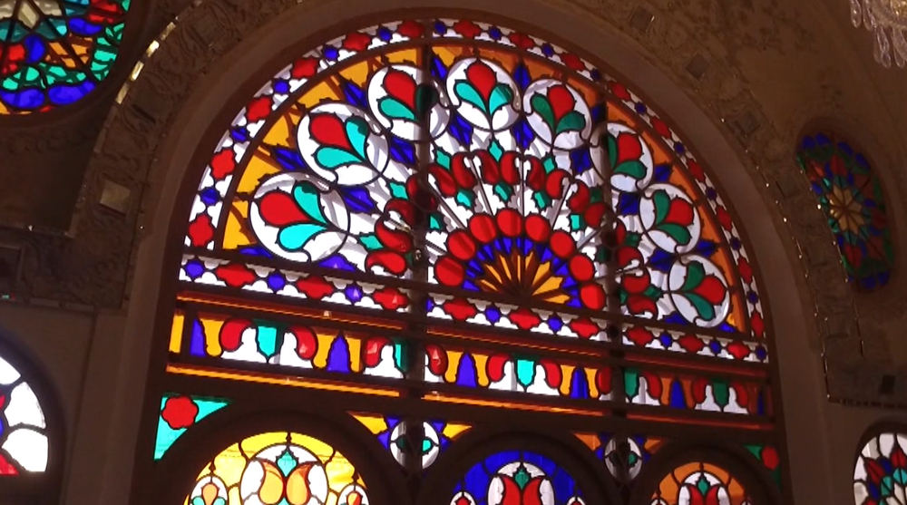 An Insider's View of the Country: With Tourists in Kashan