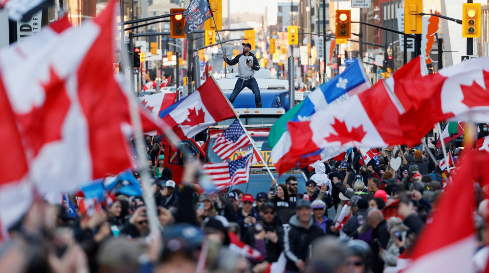 Hundreds of Canadians protest government overreach, several arrested 