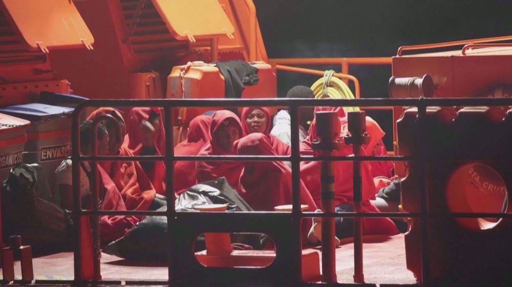 Spanish coast guard rescues 71 migrants in rubber boat off Canary Islands