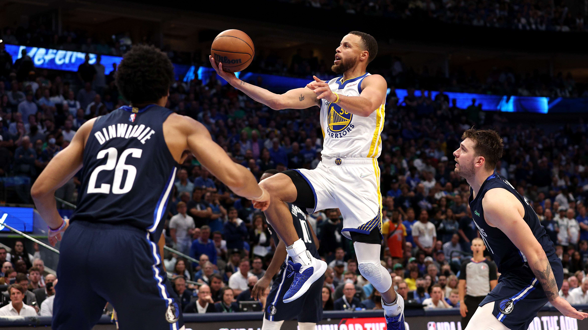 Warriors win 109-100, take 3-0 lead over Mavs in West finals