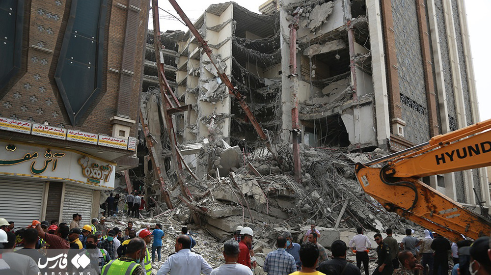 Death toll rises to 10 in building collapse in southwest Iran's Abadan