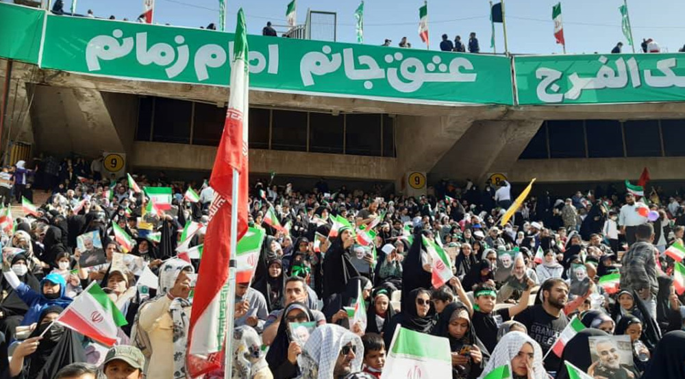 'Hello Commander,' a choir of new generation's support for Islamic Republic