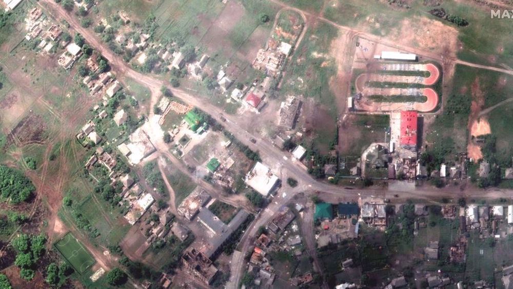 Russia captures key town in Donbas as fighting rages on in eastern Ukraine 
