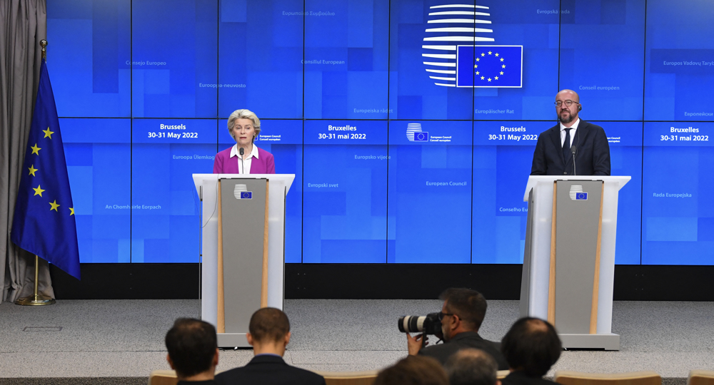 EU says reached deal to ban majority of Russian oil imports