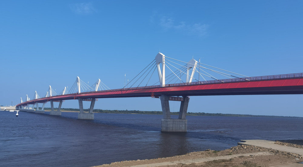 Russia, China open cross-border bridge to expand ties amid US hostility 