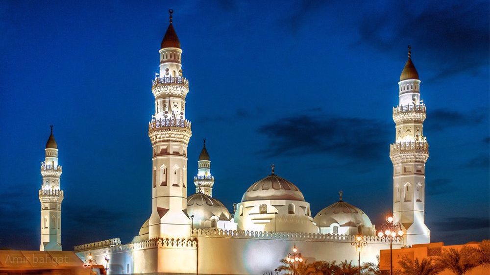 Muslims visit first mosque in world