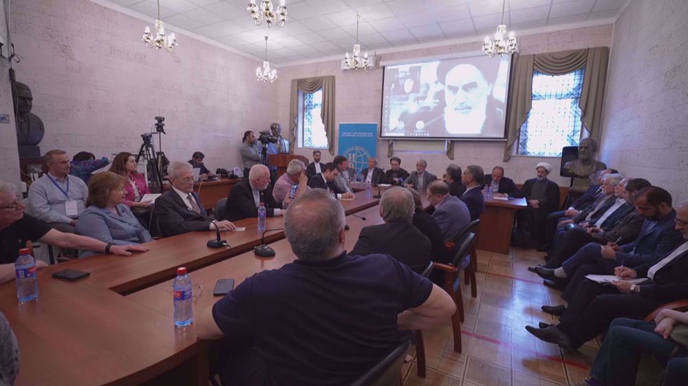 Russia marks 33rd anniversary of Imam Khomeini's passing