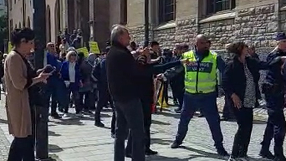 MKO terrorists attack Press TV correspondent, news team in Sweden’s capital