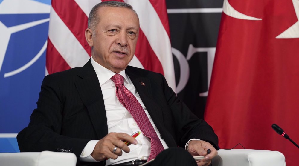Erdogan asks Lapid to refrain from Israel's settlement expansion